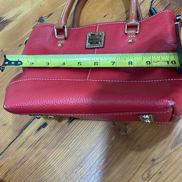 Dooney &. Bourke Red Chealsea Tote Shopper Purse - Picture 7 of 15